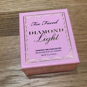 Too faced diamond light